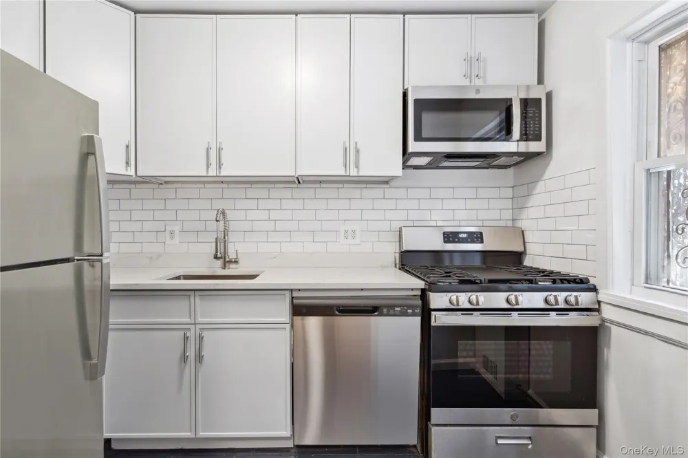 946 Gerard Avenue Bronx, NY 10452