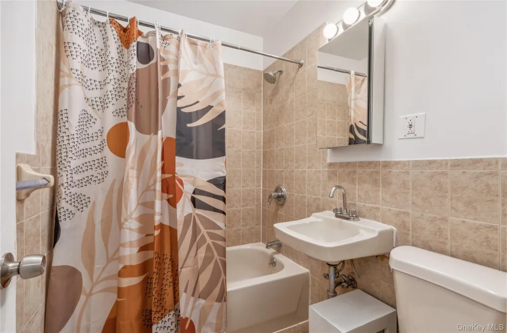946 Gerard Avenue Bronx, NY 10452