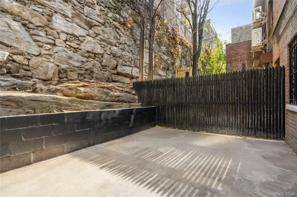 946 Gerard Avenue Bronx, NY 10452