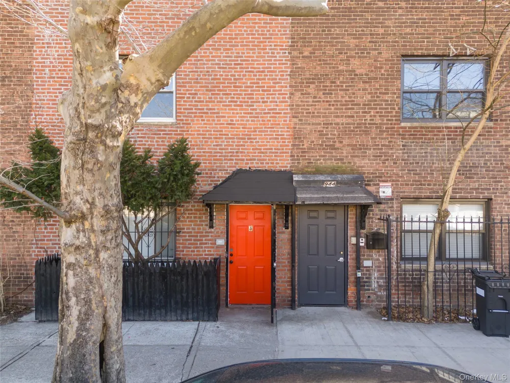 946 Gerard Avenue Bronx, NY 10452