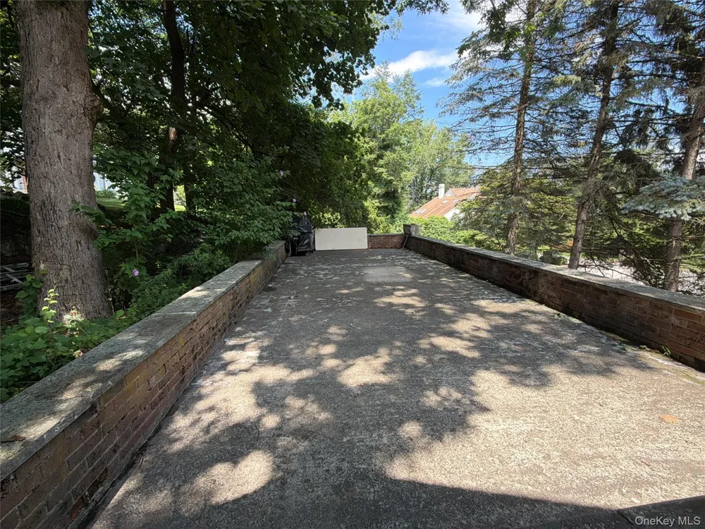 6A Raven Way Pleasantville, NY 10570