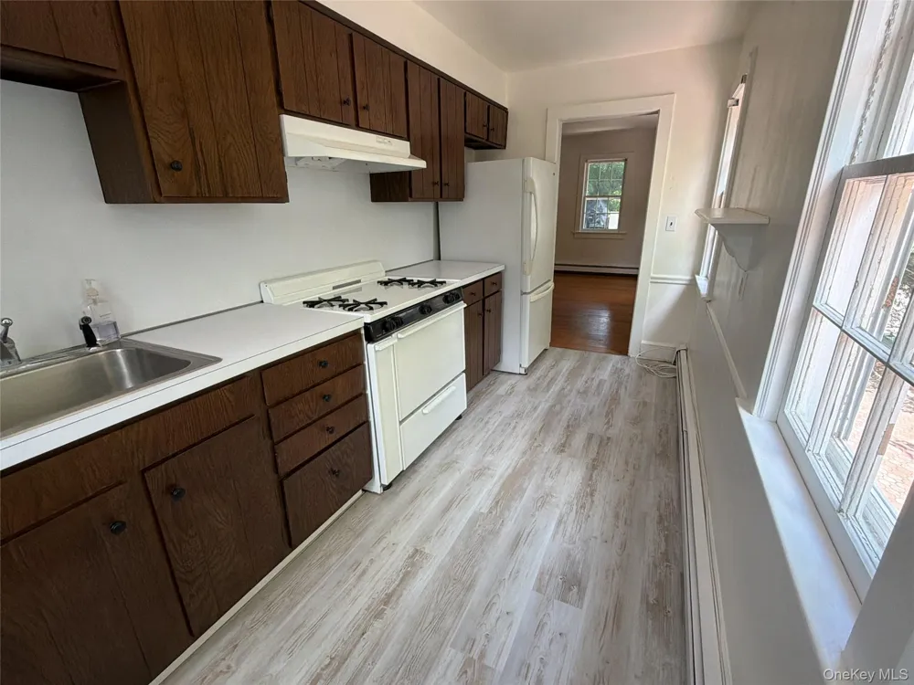 6A Raven Way Pleasantville, NY 10570