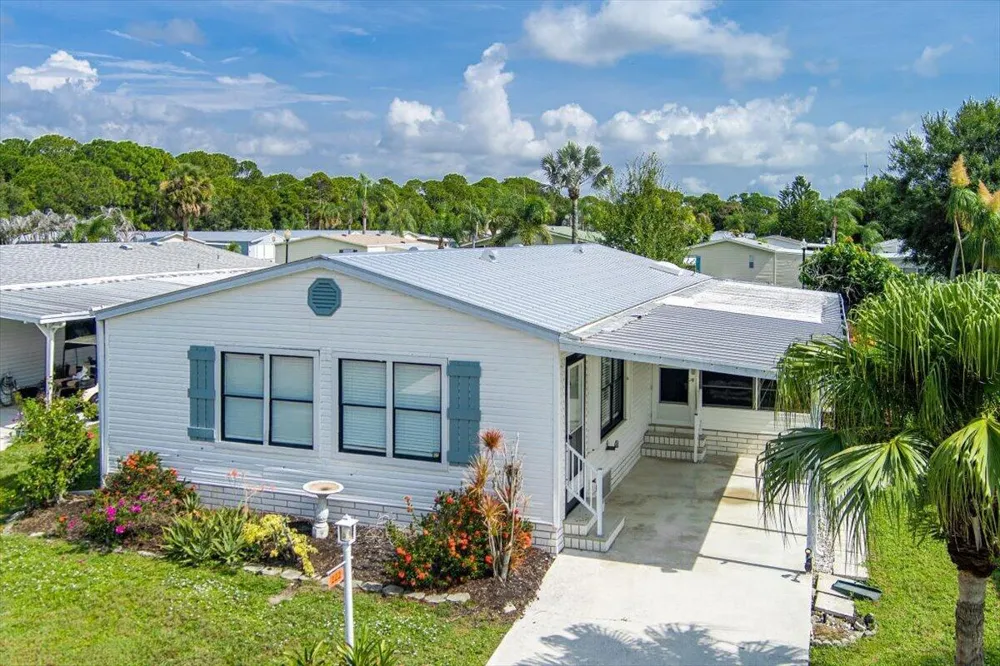 222 Sandy Bottom Place Fort Pierce, FL 34982