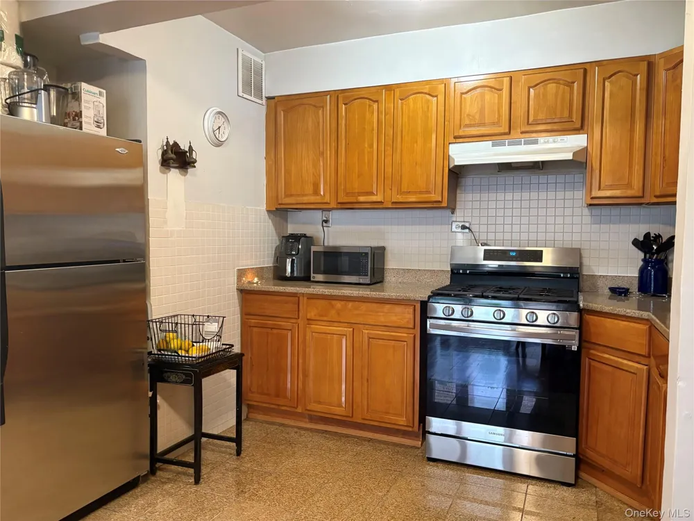 41-31 51st Street #6E Woodside, NY 11377