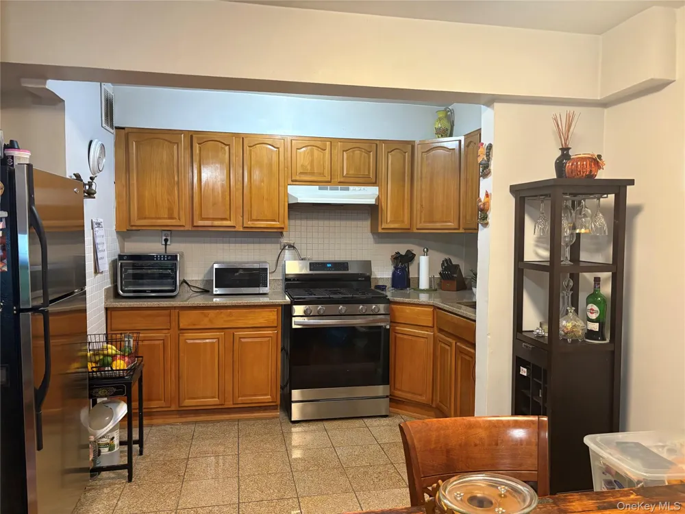 41-31 51st Street #6E Woodside, NY 11377