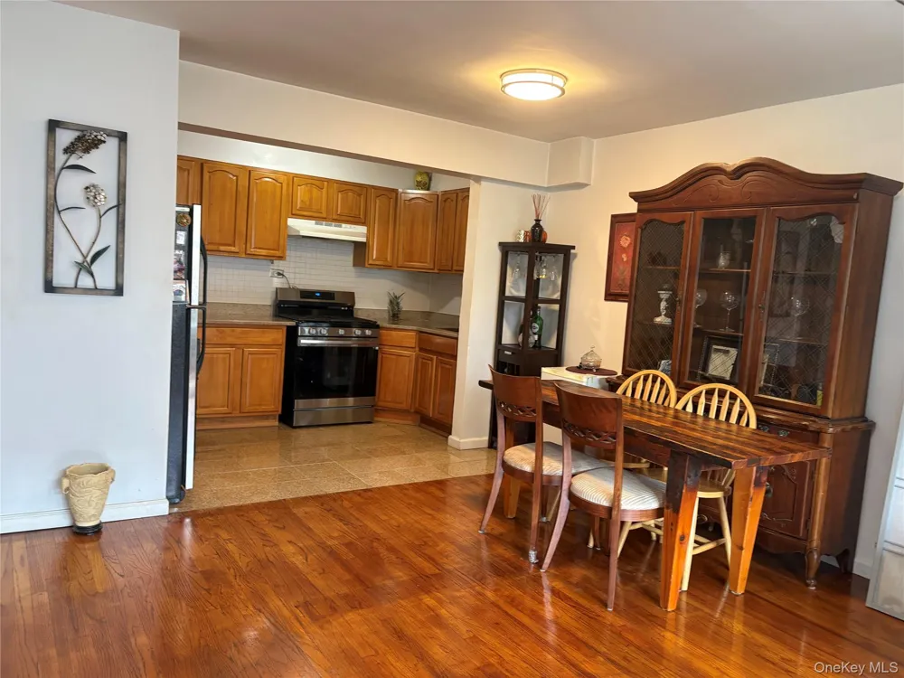 41-31 51st Street #6E Woodside, NY 11377