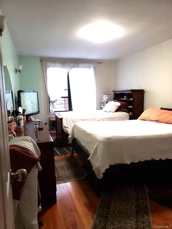 41-31 51st Street #6E Woodside, NY 11377