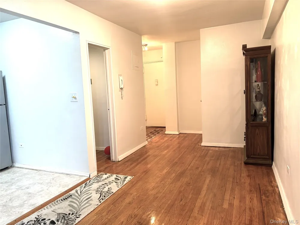 41-31 51st Street #6M Woodside, NY 11377