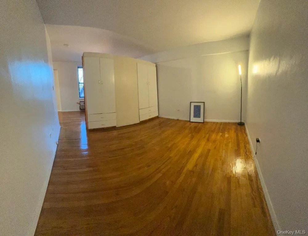 41-31 51st Street #6M Woodside, NY 11377