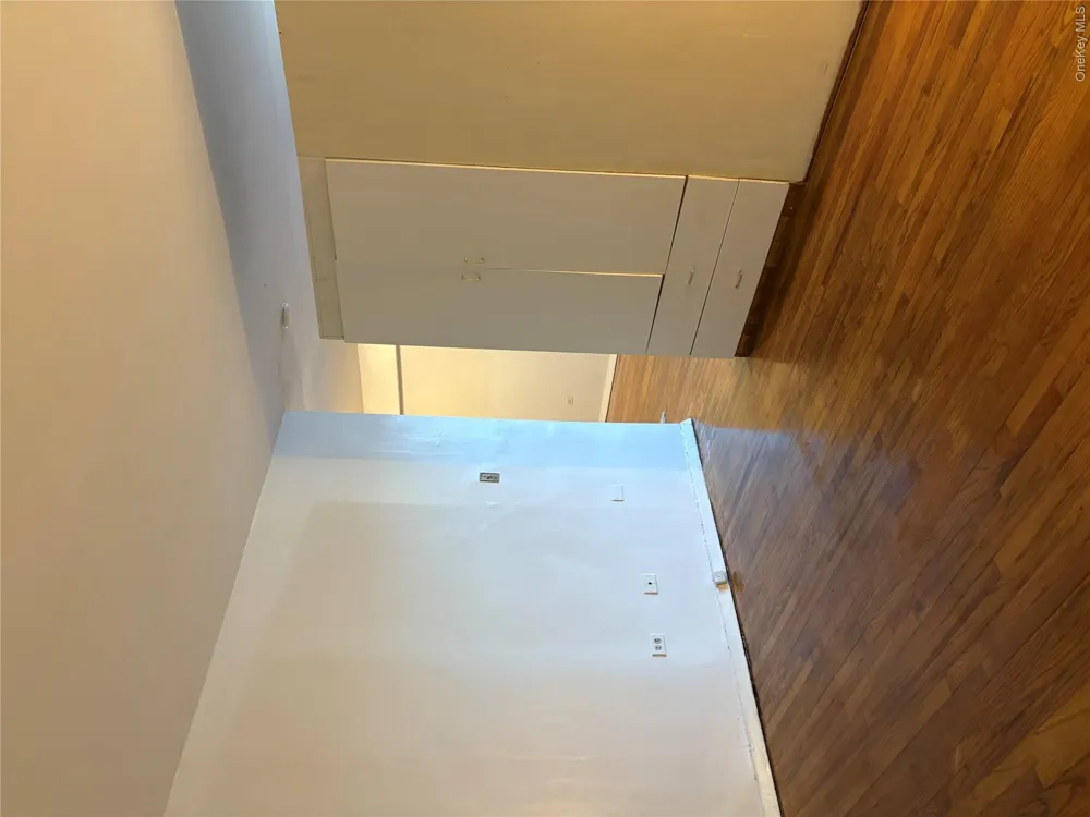 41-31 51st Street #6M Woodside, NY 11377