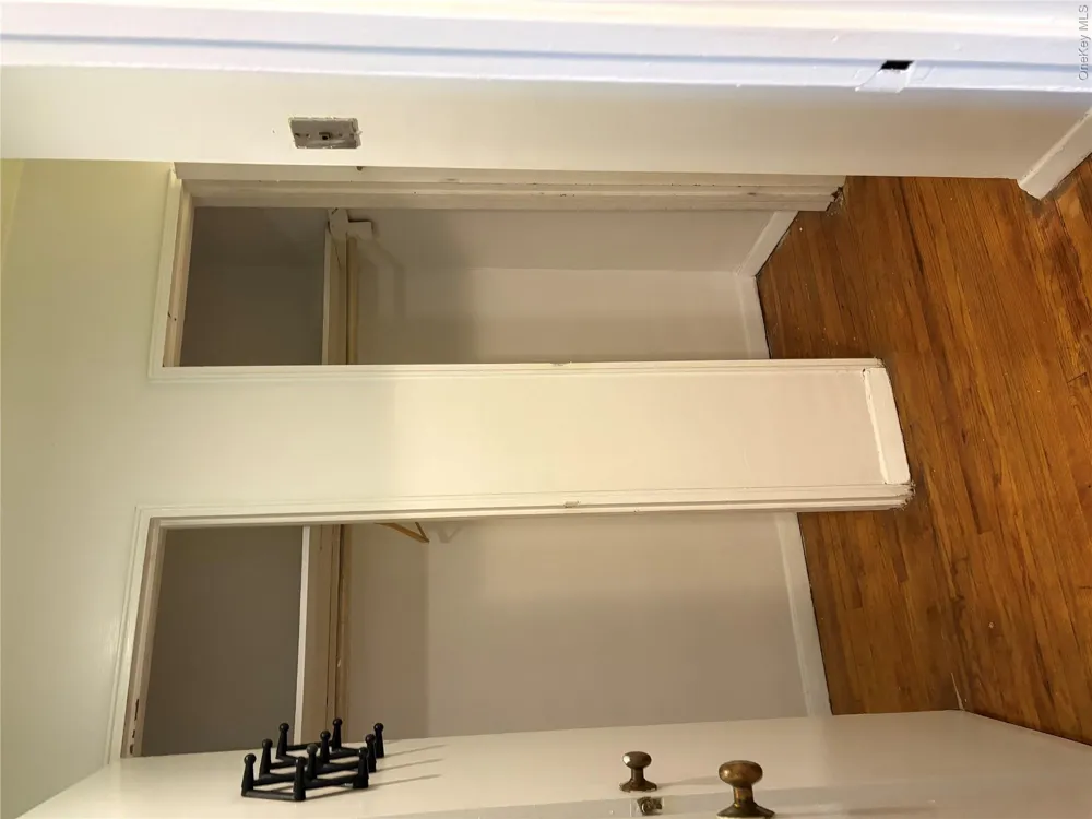 41-31 51st Street #6M Woodside, NY 11377