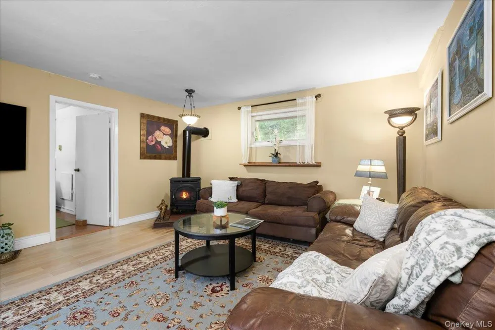 42 Deer Trail S Greenwood Lake, NY 10925