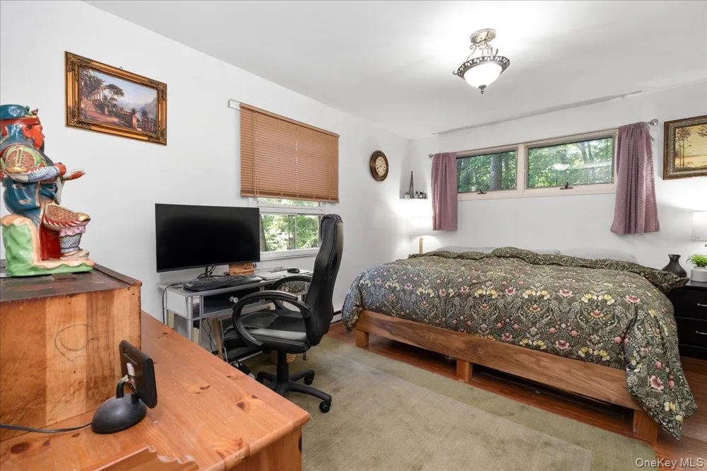 42 Deer Trail S Greenwood Lake, NY 10925