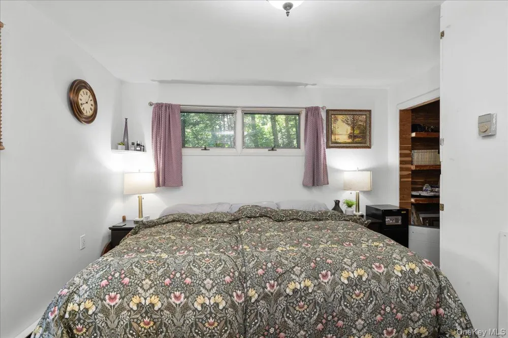 42 Deer Trail S Greenwood Lake, NY 10925