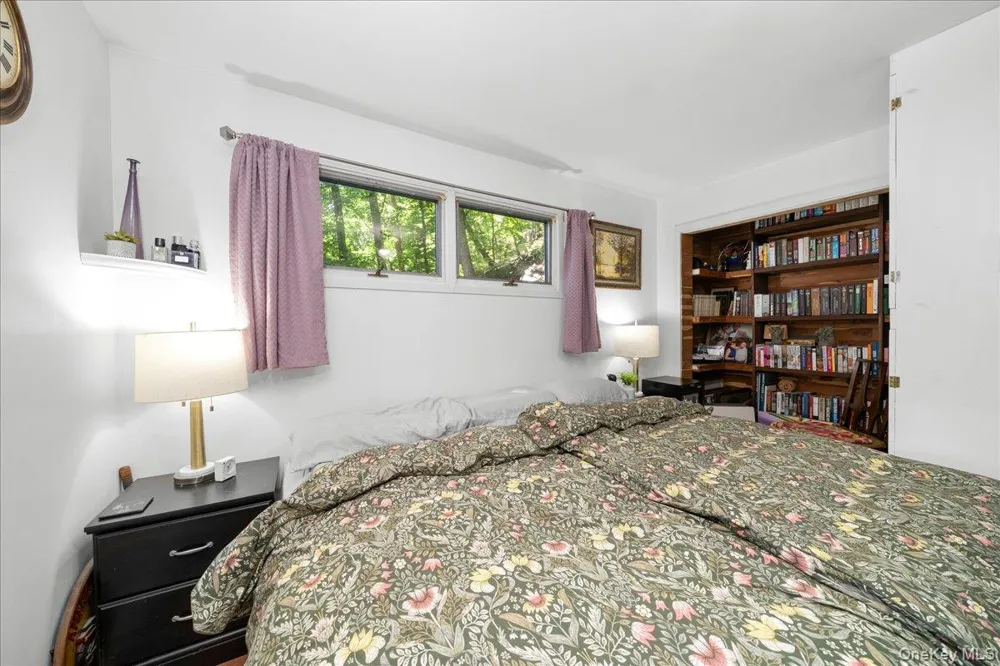 42 Deer Trail S Greenwood Lake, NY 10925
