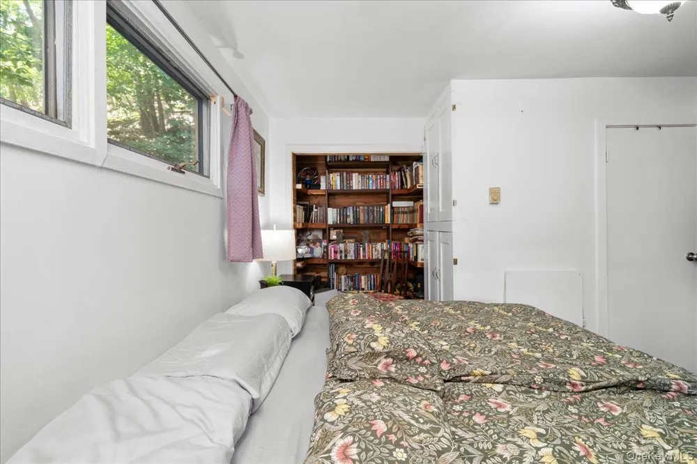 42 Deer Trail S Greenwood Lake, NY 10925