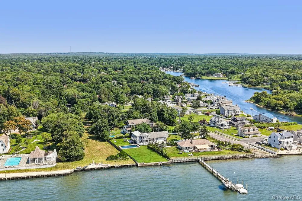 140 Ocean Avenue Center Moriches, NY 11934