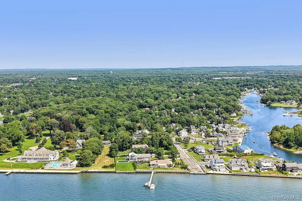 140 Ocean Avenue Center Moriches, NY 11934