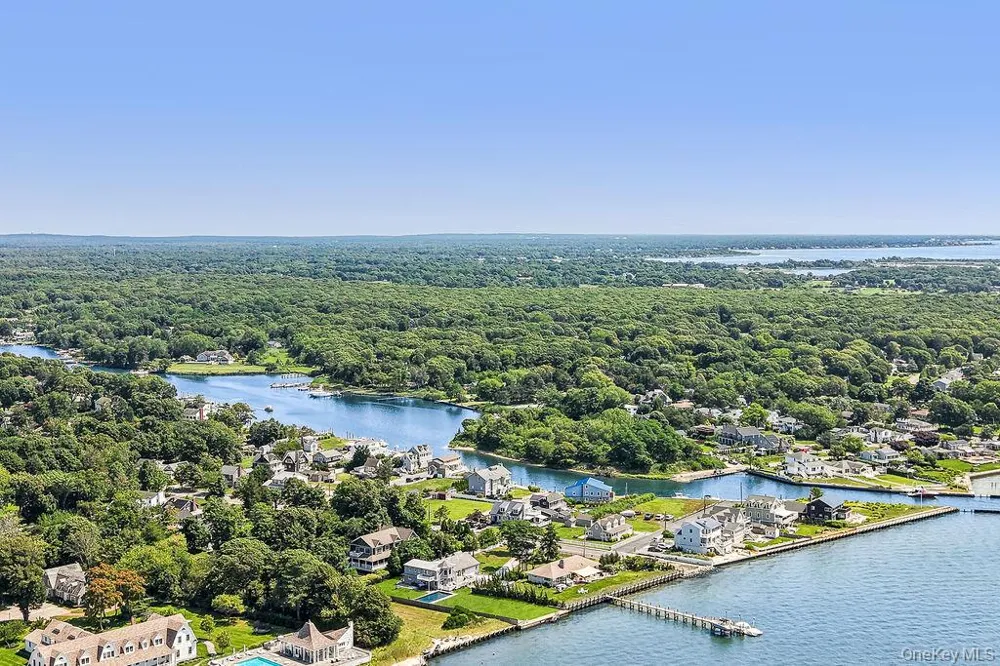 140 Ocean Avenue Center Moriches, NY 11934