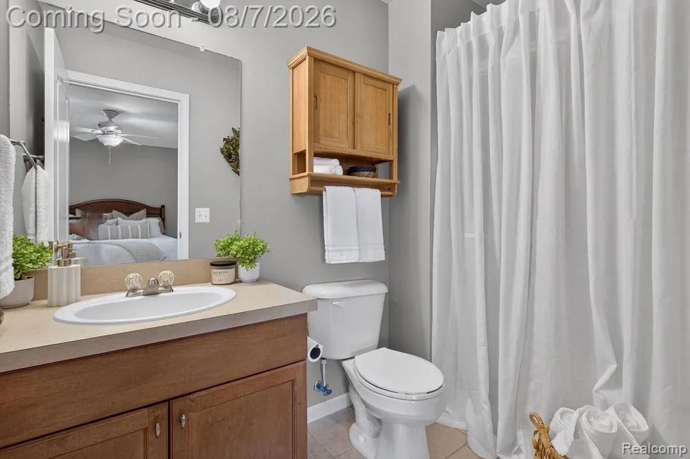 3383 Baldwin Woods Drive Orion Charter Township, MI 48359