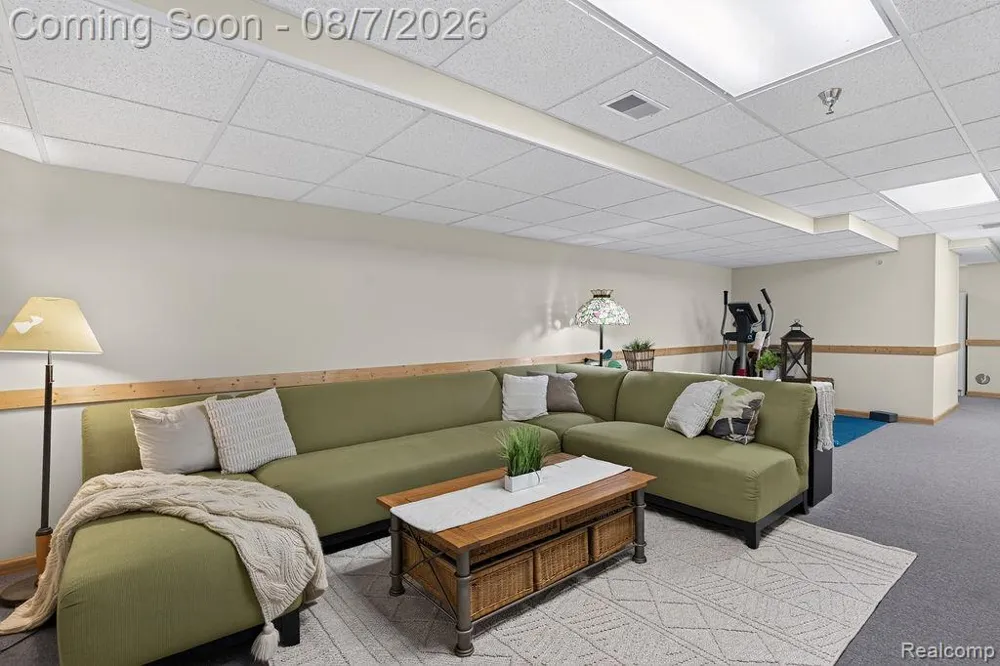 3383 Baldwin Woods Drive Orion Charter Township, MI 48359