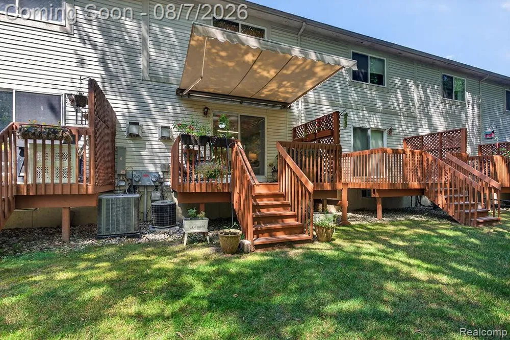 3383 Baldwin Woods Drive Orion Charter Township, MI 48359