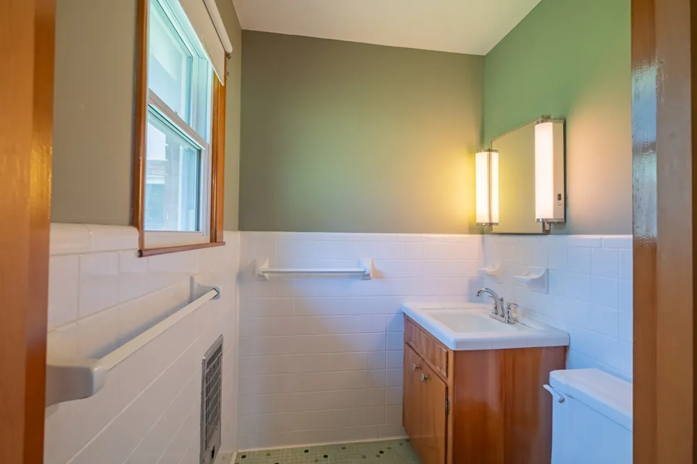 1111 Holders Cove Rd Winchester, TN 37398