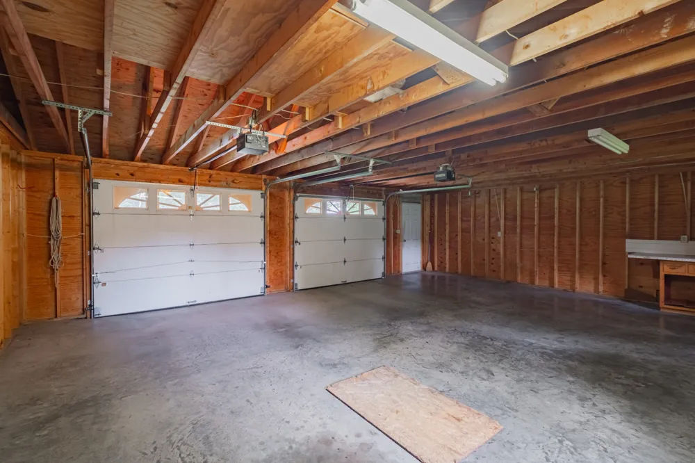 1111 Holders Cove Rd Winchester, TN 37398