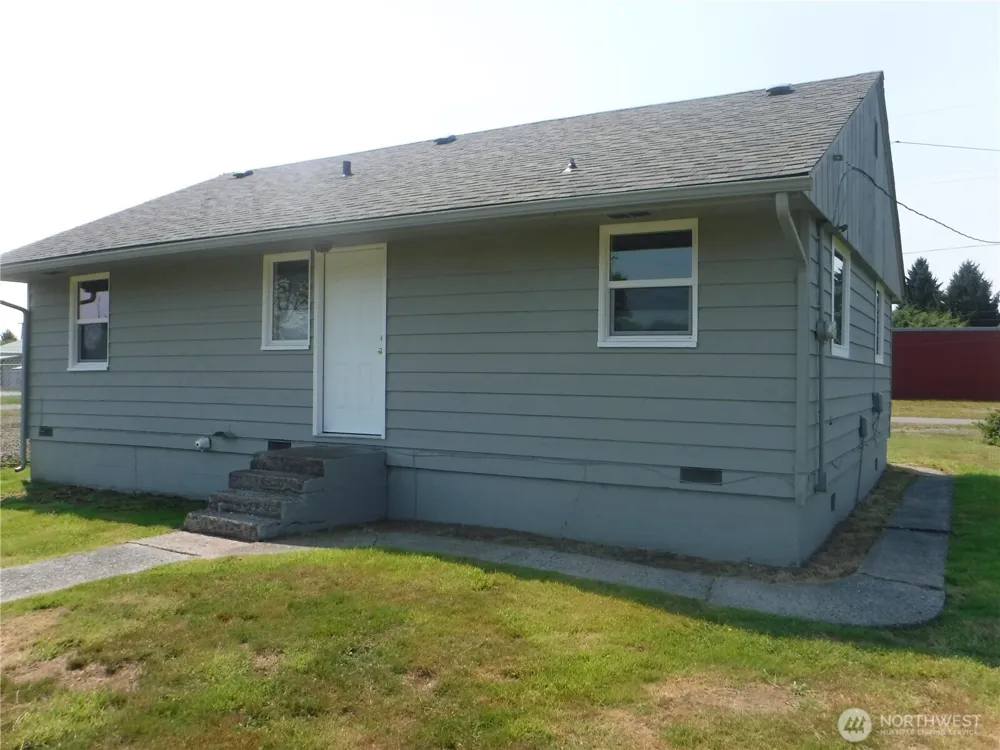 816 Polk Street Aberdeen, WA 98520