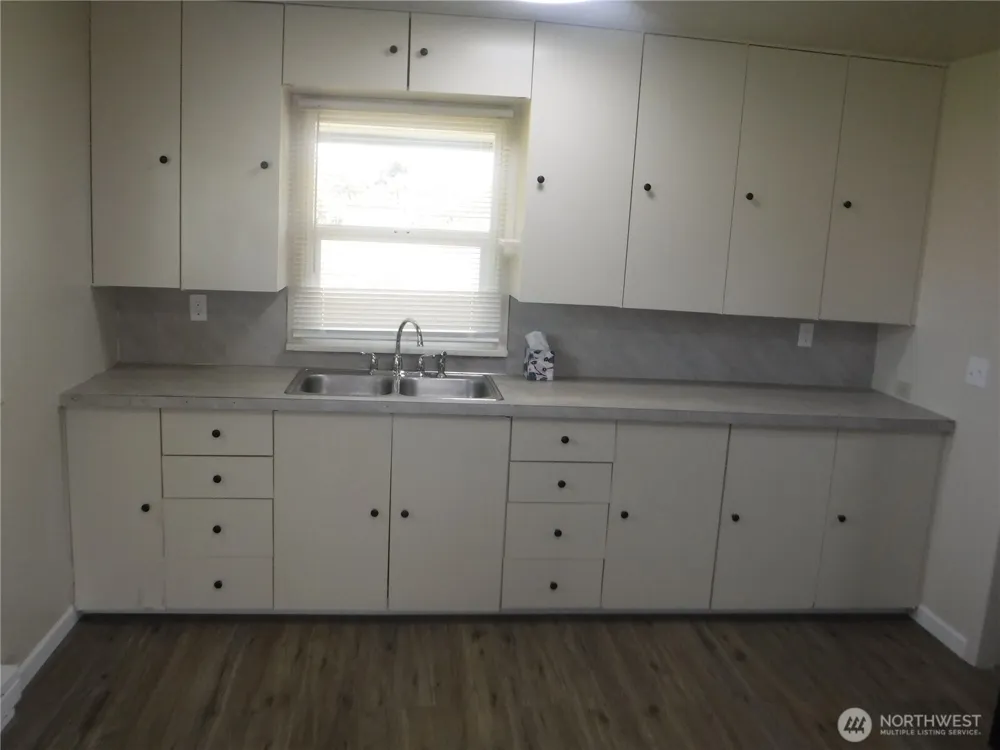 816 Polk Street Aberdeen, WA 98520
