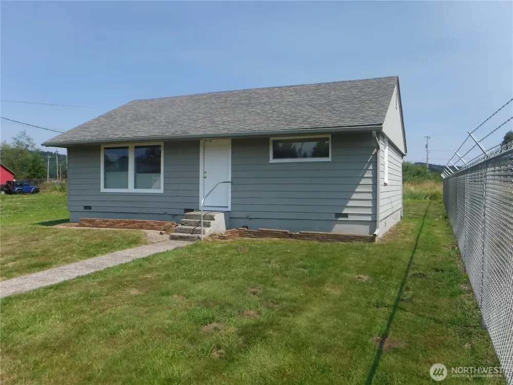 816 Polk Street Aberdeen, WA 98520