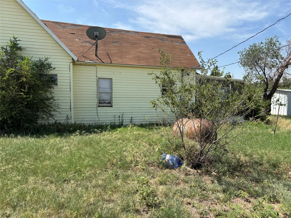 12605 County Road 182 Hamlin, TX 79520