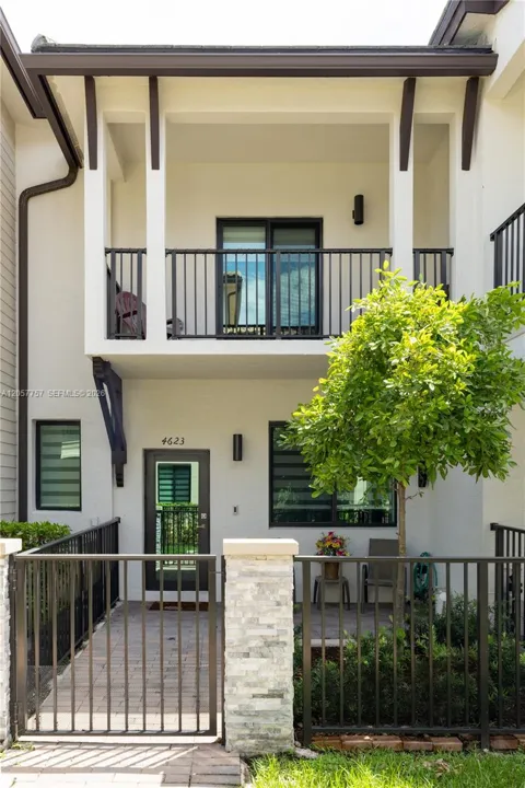 4623 NW 83rd Pkwy