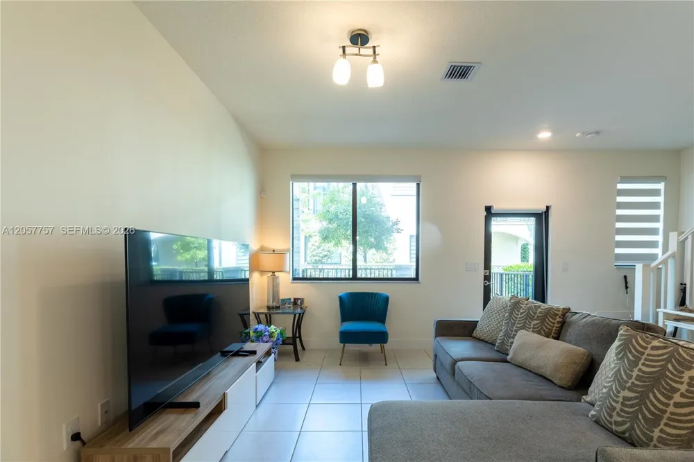 4623 NW 83rd Pkwy Doral, FL 33166