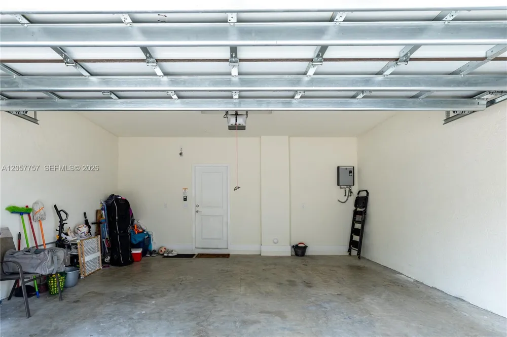 4623 NW 83rd Pkwy Doral, FL 33166