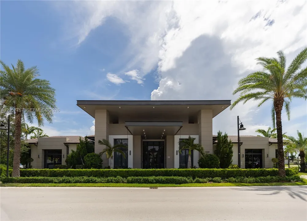 4623 NW 83rd Pkwy Doral, FL 33166