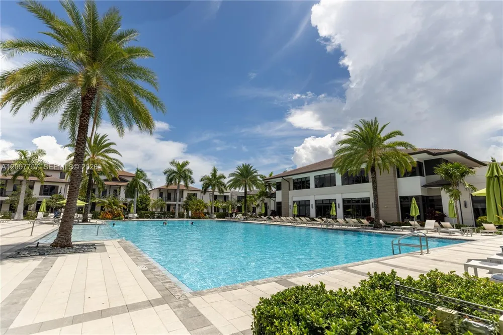 4623 NW 83rd Pkwy Doral, FL 33166