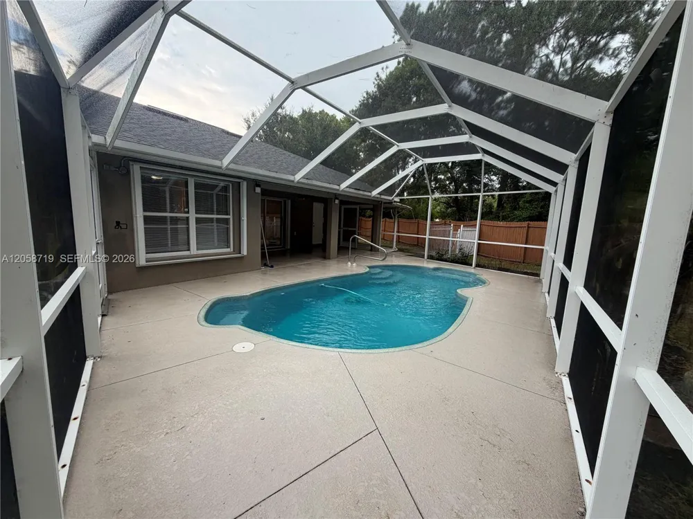 8 wayler pl Palm Coast, FL 32164