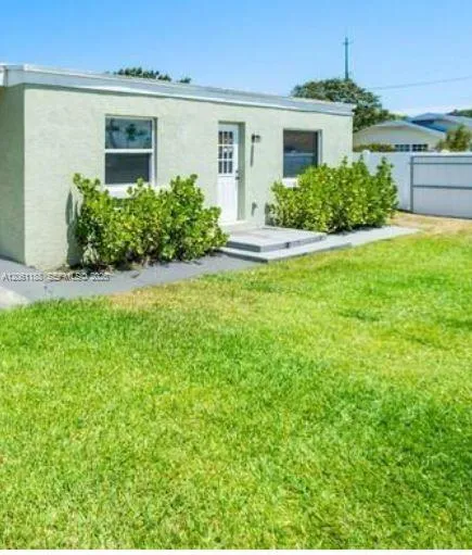 507 Malverne Road #A West Palm Beach, FL 33405