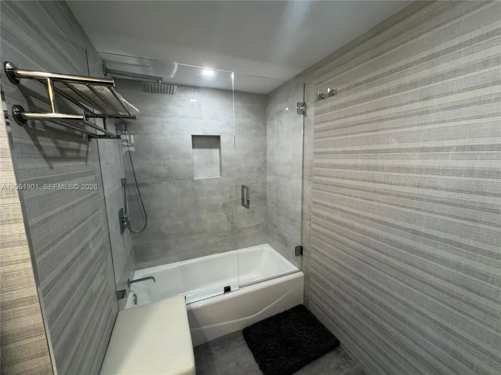 201 Crandon Blvd #520 Key Biscayne, FL 33149