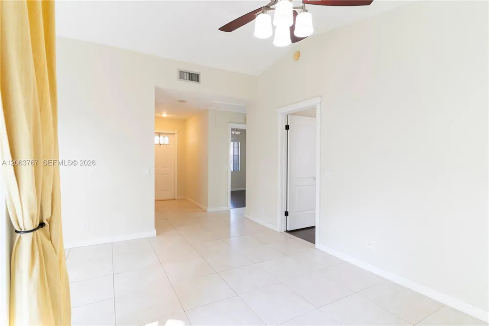 1494 Springside Dr #1494 Weston, FL 33326