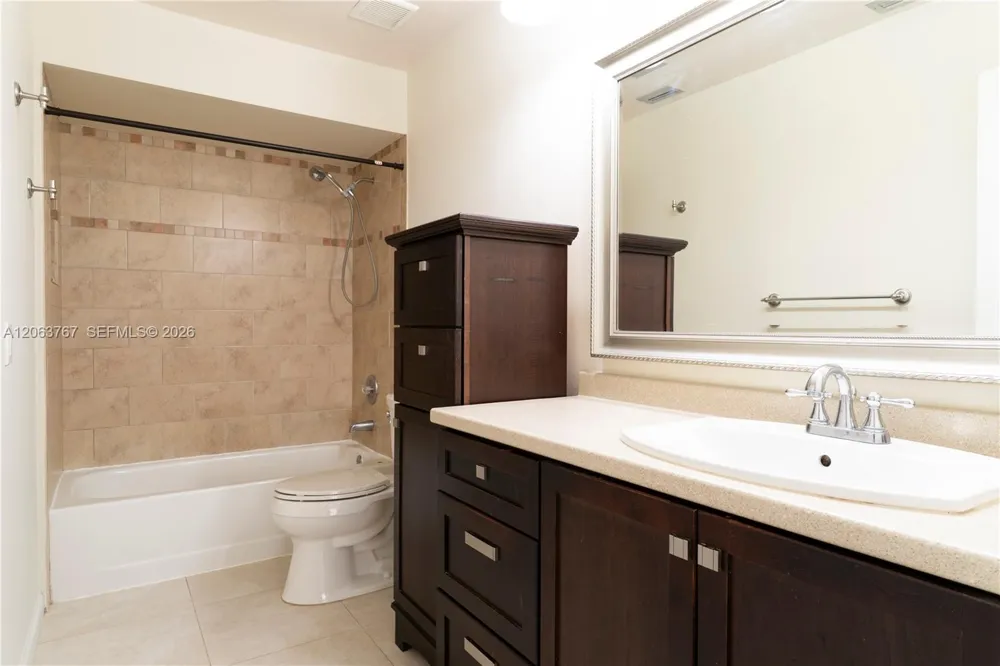1494 Springside Dr #1494 Weston, FL 33326
