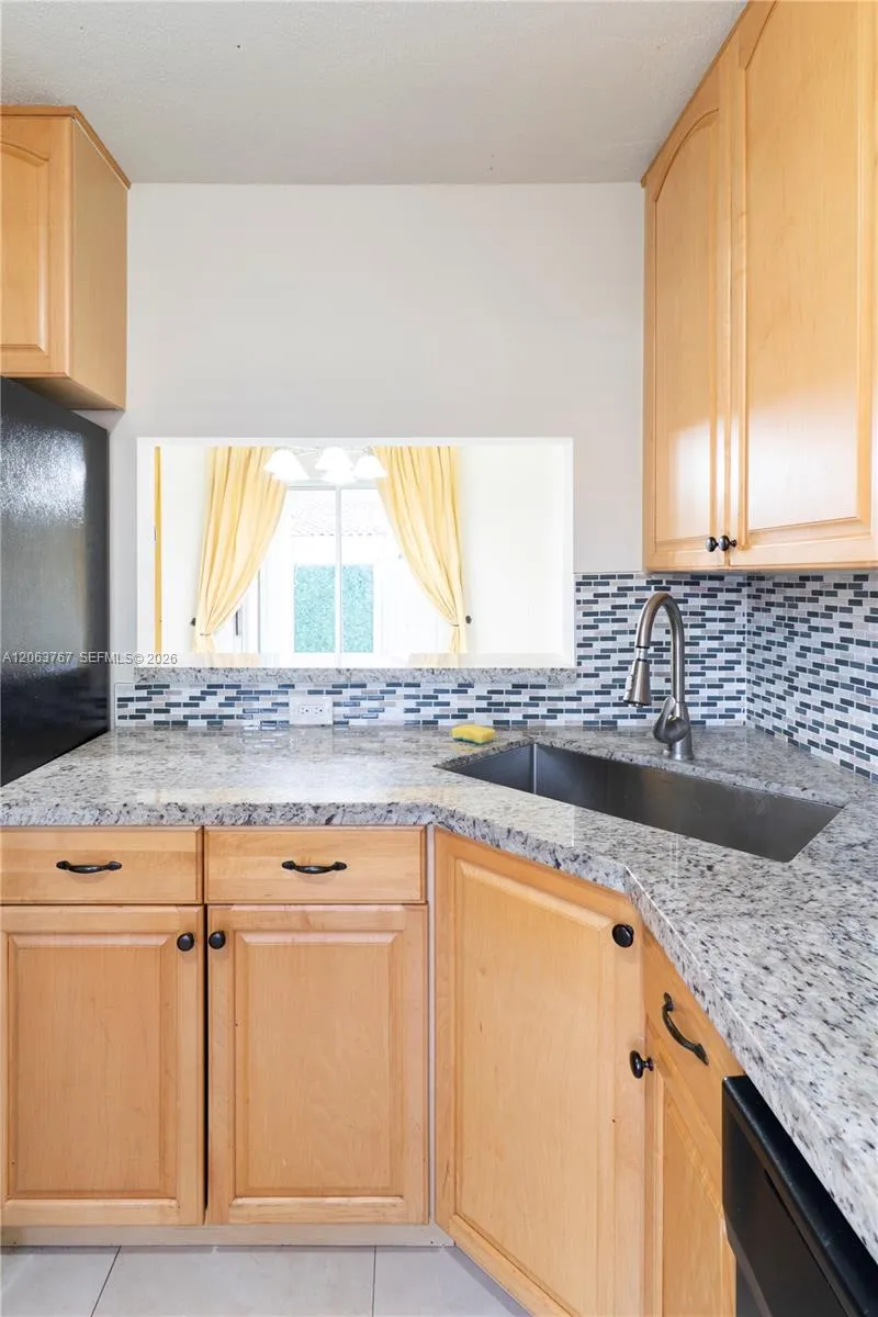 1494 Springside Dr #1494 Weston, FL 33326