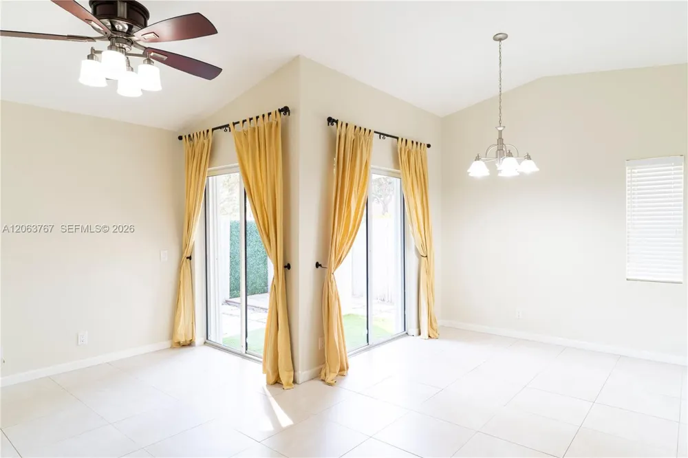 1494 Springside Dr #1494 Weston, FL 33326