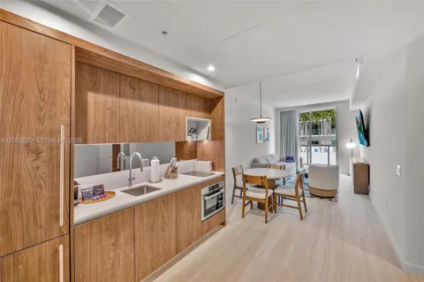 1611 SW 2nd Ave #414