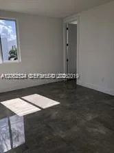 10125 NW 75 terr Miami, FL 33178
