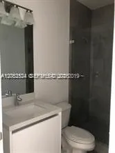 10125 NW 75 terr Miami, FL 33178