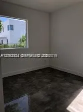 10125 NW 75 terr Miami, FL 33178
