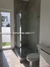 10125 NW 75 terr Miami, FL 33178
