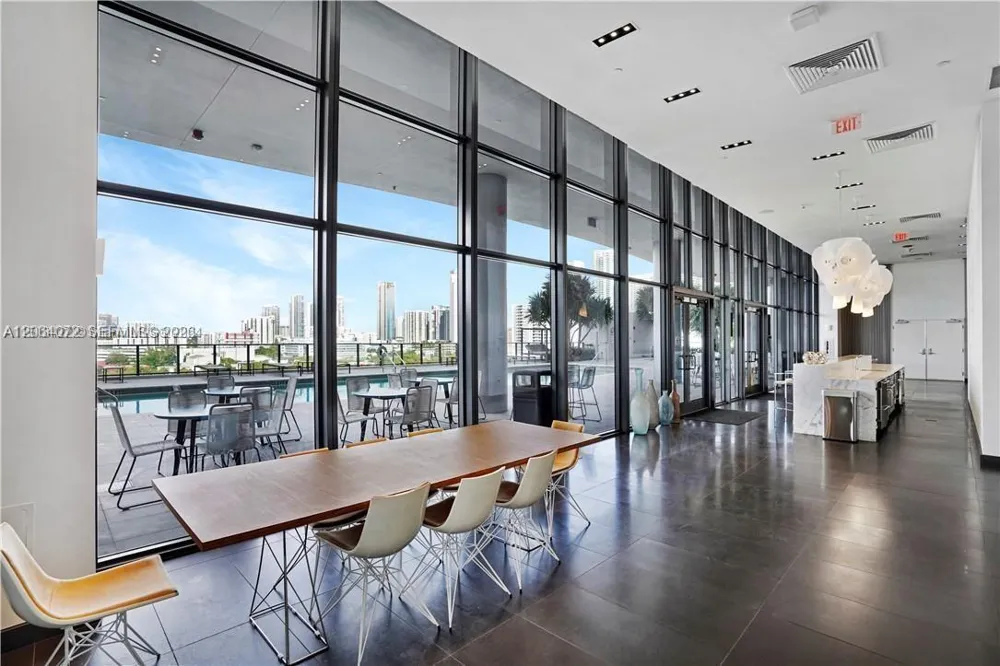 1600 NE 1st Ave #2903 Miami, FL 33132